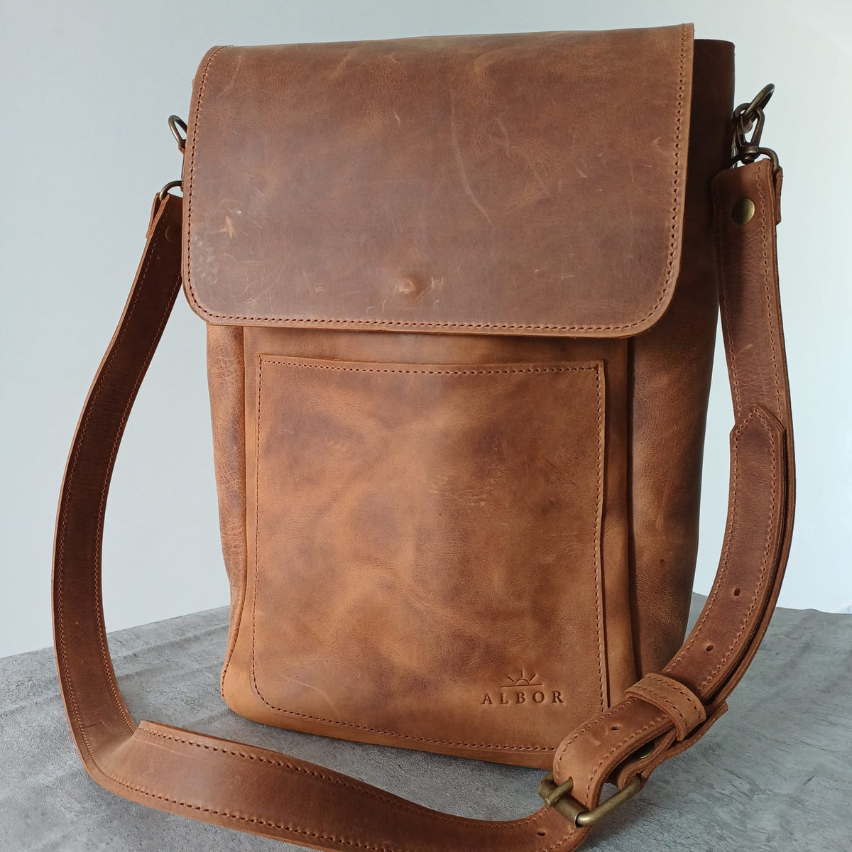 Matera de cuero vacuno - Bolso